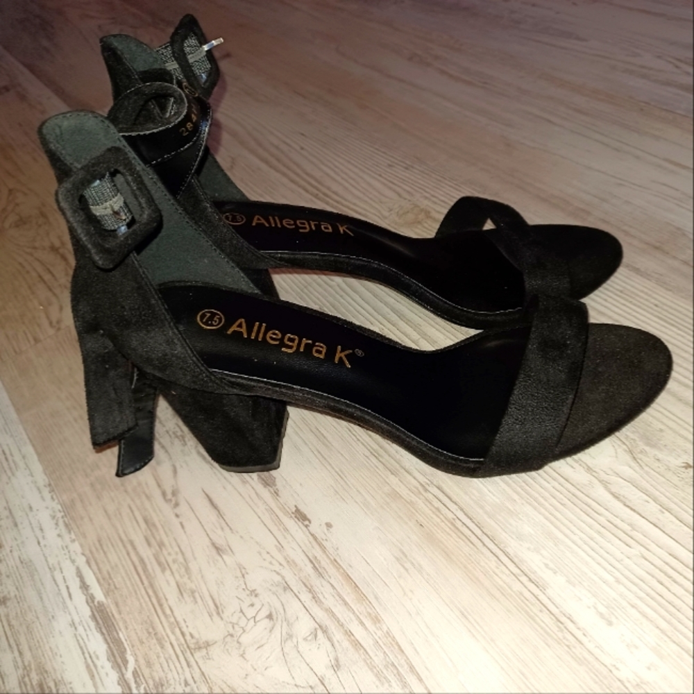 Allegra K heels